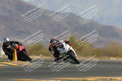 media/Apr-09-2023-SoCal Trackdays (Sun) [[333f347954]]/Turn 14 (1015am)/